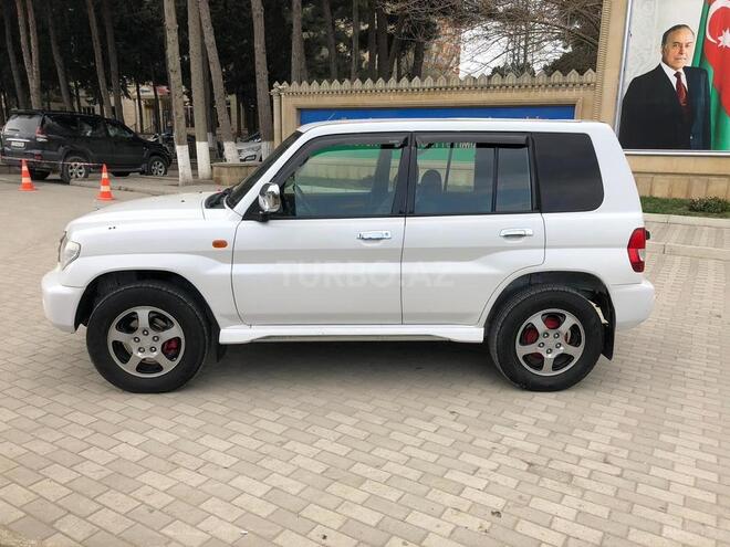 Mitsubishi Pajero io 2001, 270,000 km - 2.0 л - Bakı