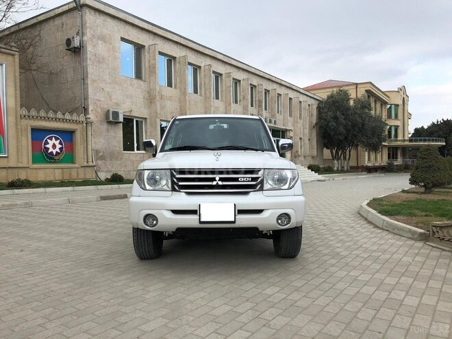 Mitsubishi Pajero io 2001, 270,000 km - 2.0 л - Bakı