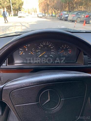 Mercedes E 220 1995, 346,200 km - 2.2 l - Bakı