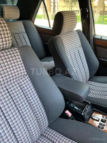 Mercedes E 220 1995, 346,200 km - 2.2 l - Bakı