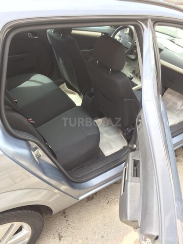 Opel Astra 2007, 135,000 km - 1.4 l - Bakı