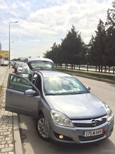 Opel Astra 2007, 135,000 km - 1.4 l - Bakı