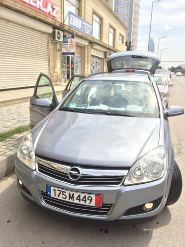 Opel Astra 2007, 135,000 km - 1.4 l - Bakı