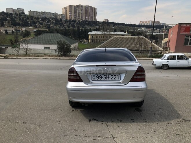 Mercedes C 220 2002, 563,637 km - 2.2 l - Bakı