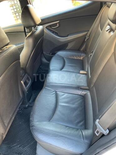 Hyundai Elantra 2015, 140,000 km - 1.8 л - Bakı