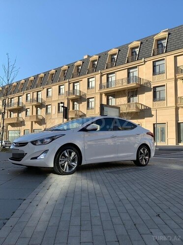 Hyundai Elantra 2015, 140,000 km - 1.8 л - Bakı