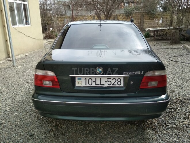 BMW 528 2000, 380,000 km - 2.8 л - Mingəçevir