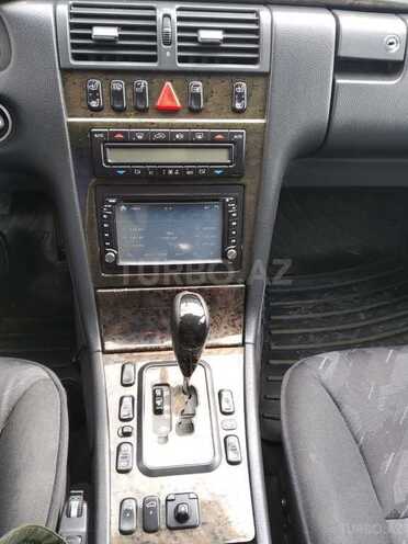 Mercedes E 220 2001, 311,000 km - 2.2 l - Bakı