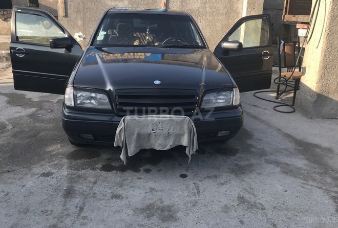 Mercedes C 200 1995, 293,912 km - 2.0 l - Bakı