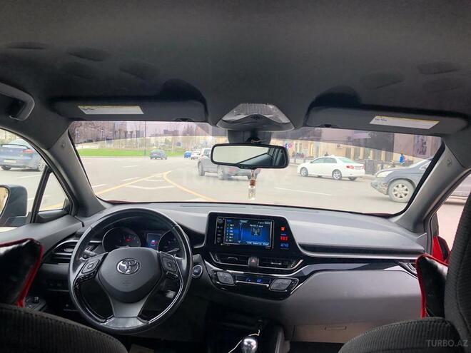Toyota C-HR 2018, 18,888 km - 2.0 l - Bakı