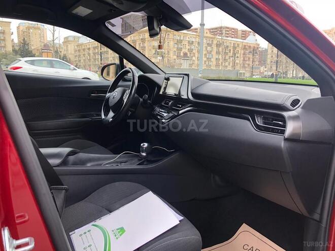 Toyota C-HR 2018, 18,888 km - 2.0 l - Bakı