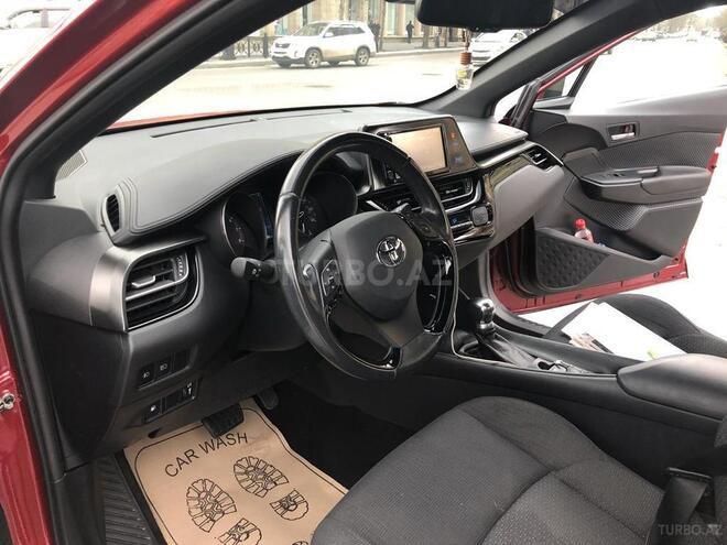 Toyota C-HR 2018, 18,888 km - 2.0 l - Bakı