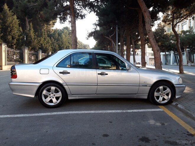 Mercedes C 220 1998, 354,000 km - 2.2 l - Bakı