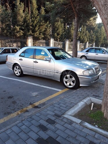 Mercedes C 220 1998, 354,000 km - 2.2 l - Bakı