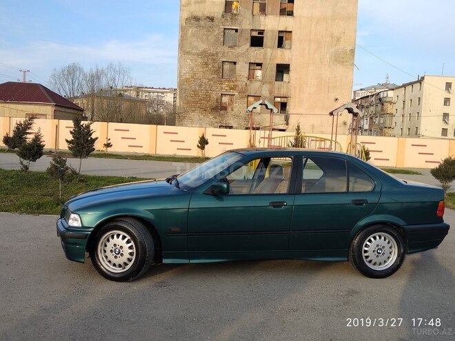 BMW 318 1995, 123,456 km - 1.8 л - Sumqayıt