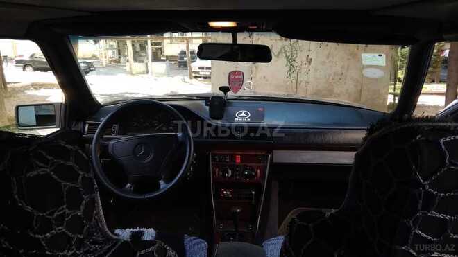 Mercedes E 220 1995, 490,000 km - 2.2 l - Bakı