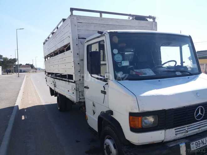 Mercedes 711 D 1994, 241,041 km - 4.0 l - Bakı