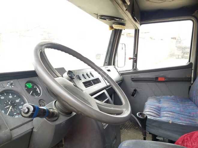 Mercedes 711 D 1994, 241,041 km - 4.0 l - Bakı