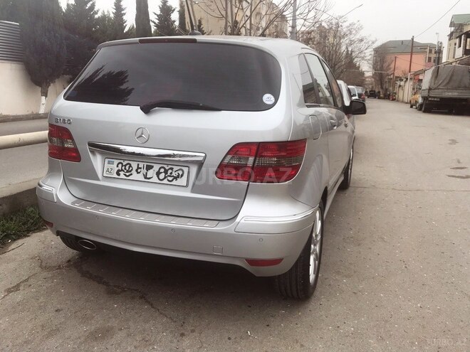 Mercedes B 180 2011, 92,800 km - 1.8 l - Bakı