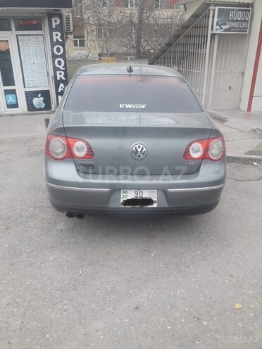 Volkswagen Passat 2006, 285,000 km - 2.0 l - Bakı