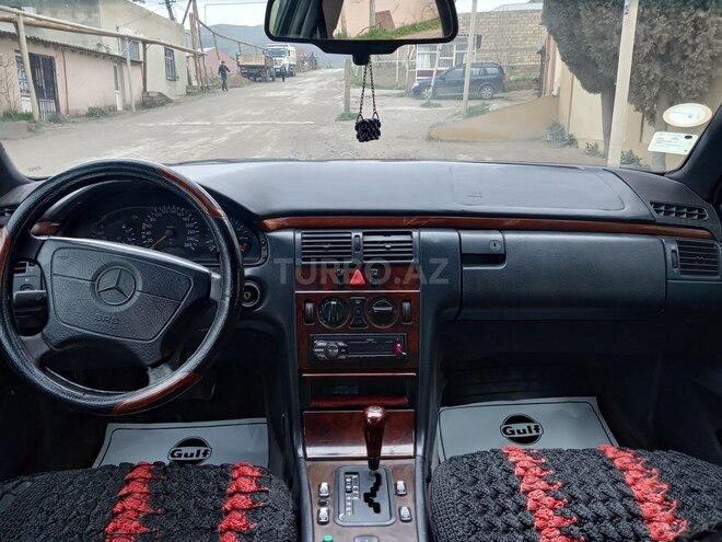 Mercedes E 290 1996, 305,000 km - 2.9 l - Bakı