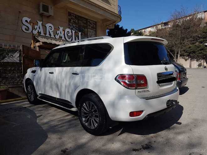 Nissan Patrol 2011, 164,000 km - 5.6 l - Bakı