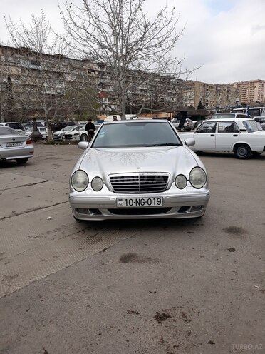 Mercedes E 240 2000, 223,000 km - 2.4 l - Bakı