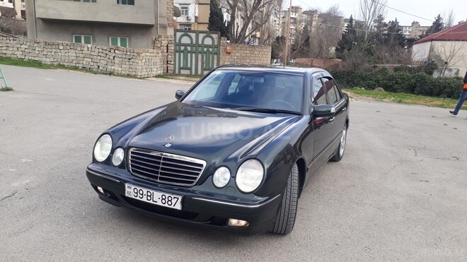 Mercedes E 220 2000, 268,000 km - 2.2 l - Bakı