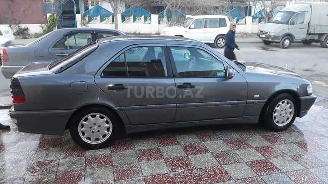 Mercedes C 180 1999, 300,000 km - 1.8 л - Bakı