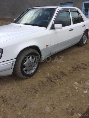 Mercedes E 230 1991, 20,000 km - 0.2 л - Gədəbəy