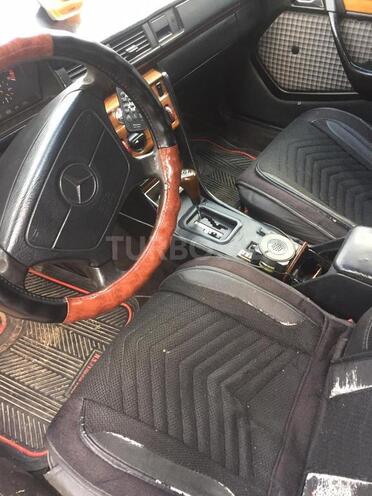 Mercedes E 230 1991, 20,000 km - 0.2 л - Gədəbəy