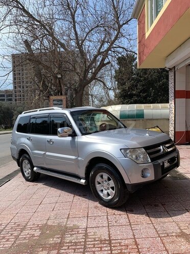 Mitsubishi Pajero 2007, 167,000 km - 3.0 l - Bakı