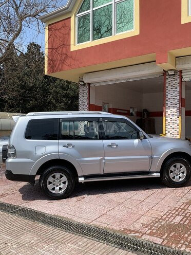 Mitsubishi Pajero 2007, 167,000 km - 3.0 l - Bakı