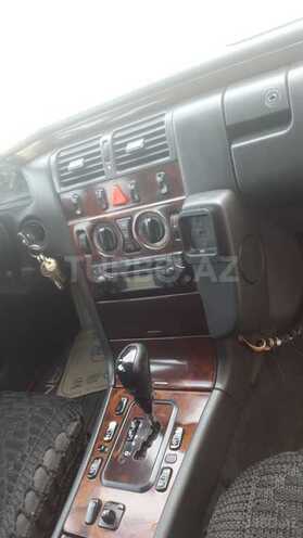 Mercedes E 220 2000, 380,000 km - 2.2 l - Bakı