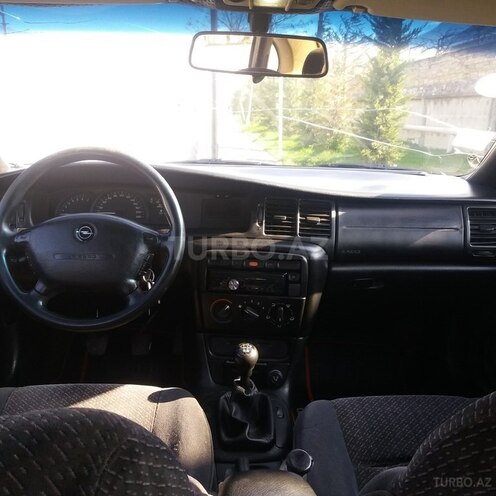 Opel Vectra 1996, 132,465 km - 2.0 л - Şəki