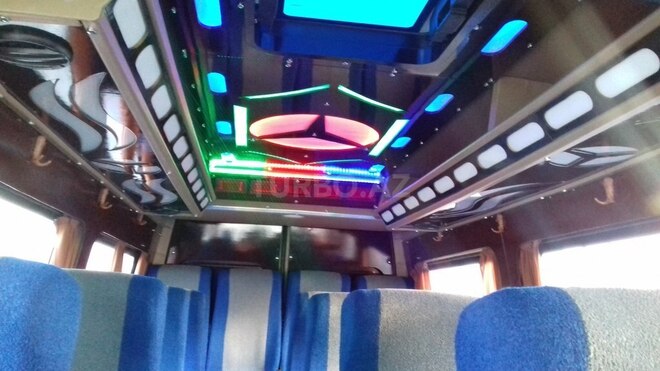 Mercedes Sprinter 412 1999, 240,000 km - 2.9 l - Sumqayıt