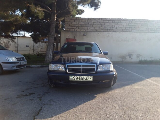 Mercedes C 220 2000, 234,000 km - 2.2 l - Bakı
