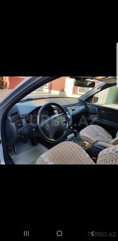 Mercedes E 280 2001, 220,000 km - 2.8 l - Bakı