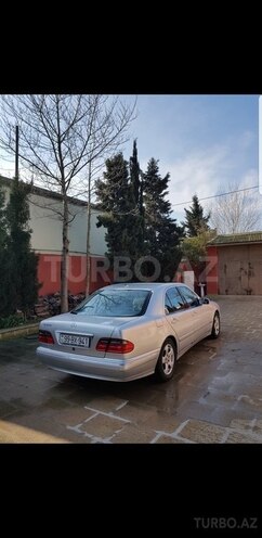 Mercedes E 280 2001, 220,000 km - 2.8 l - Bakı