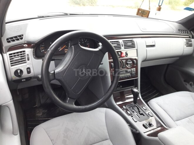 Mercedes E 220 1997, 360,000 km - 2.2 l - Kürdəmir
