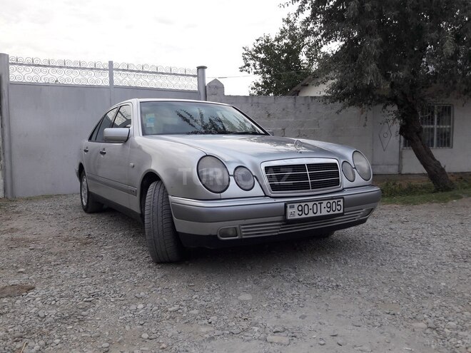 Mercedes E 220 1997, 360,000 km - 2.2 l - Kürdəmir