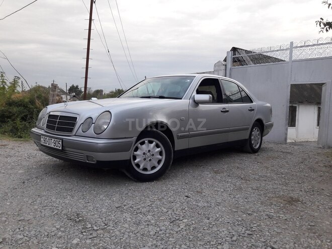 Mercedes E 220 1997, 360,000 km - 2.2 l - Kürdəmir