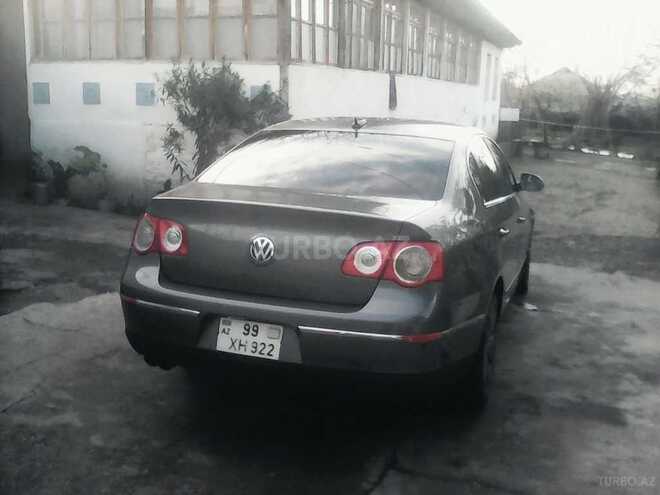 Volkswagen Passat 2005, 200,000 km - 2.0 л - Şəki