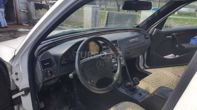 Mercedes C 230 1998, 250,000 km - 2.3 l - Zaqatala