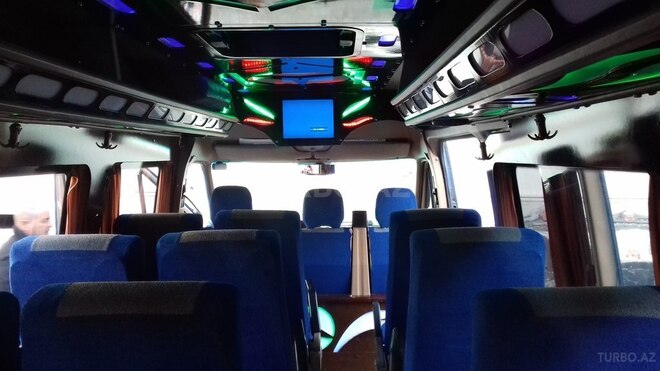 Mercedes Sprinter 412 1999, 240,000 km - 2.9 l - Sumqayıt
