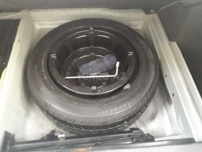 Mercedes E 200 2001, 240,000 km - 2.0 л - Bakı