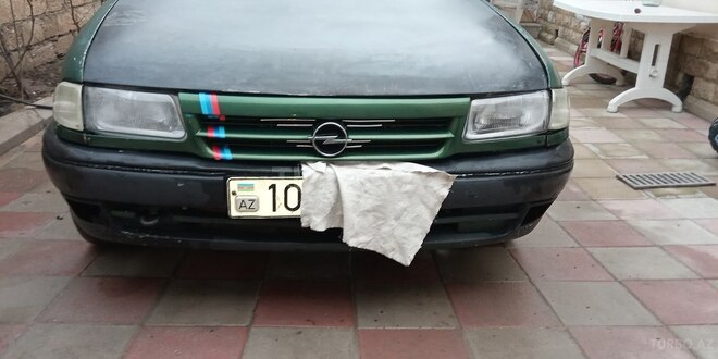 Opel Astra 1994, 170,000 km - 1.7 l - Bakı
