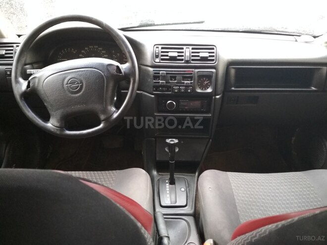 Opel Vectra 1993, 258,000 km - 2.0 l - Bakı