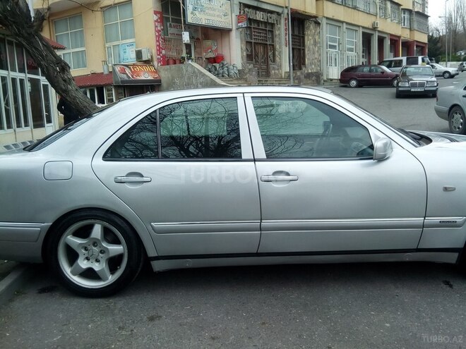 Mercedes E 280 1997, 288,000 km - 2.8 l - Bakı