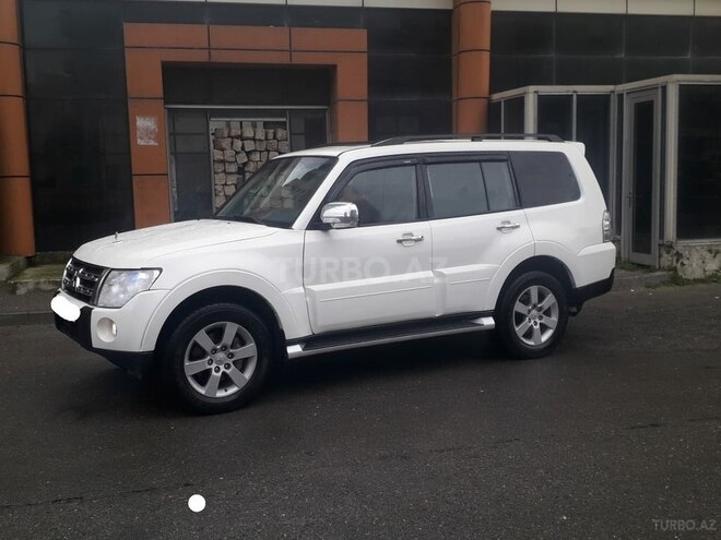 Mitsubishi Pajero 2008, 218,000 km - 3.0 l - Bakı
